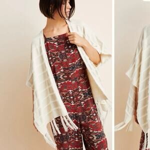 Anthropologie Akemi + Kin Miette Chenille Cozy Kimono Fringe Trim Ecru Free Size